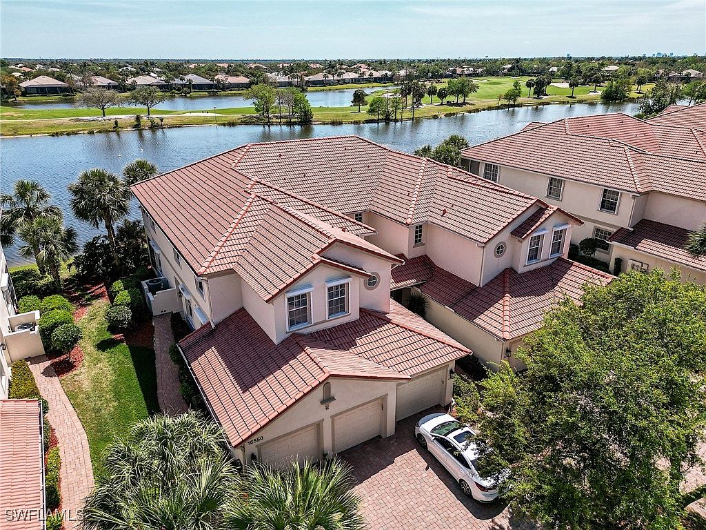 16550 Crownsbury Way APT 101