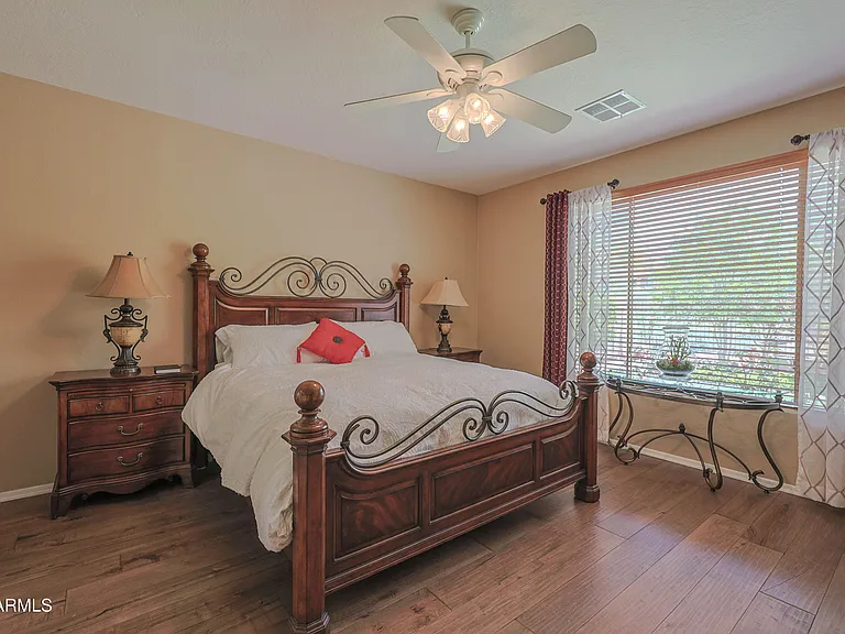 1916 W Spirit Ct — Photo 6