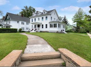 3527 Fairmount Blvd, Cleveland Heights, OH 44118