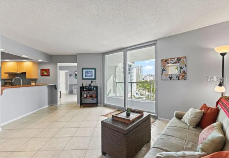 1111 N Gulfstream Ave #5B — Photo 10