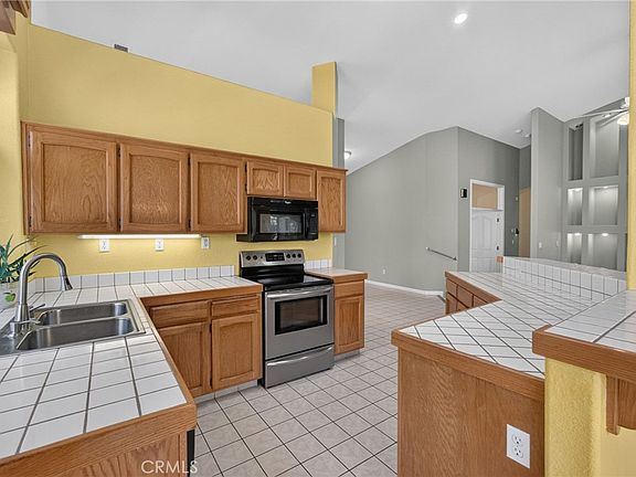 5th image of 3451 Paseo Verde Ave