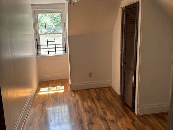 3rd image of 804 Heths Ave #3