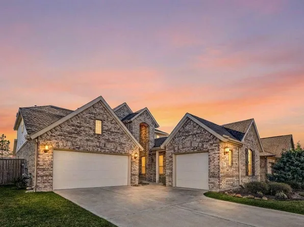 3711 Castle Rock Dr, Rosenberg, TX 77471