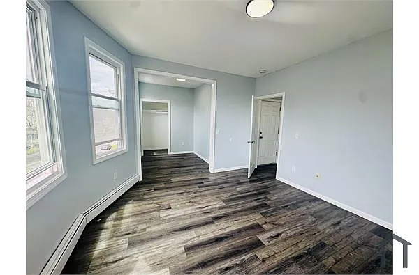 Building Photo - 898 Hancock Ave #3