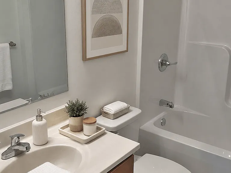 Crooked Tree Townhomes - Saginaw, Michigan — Photo 18