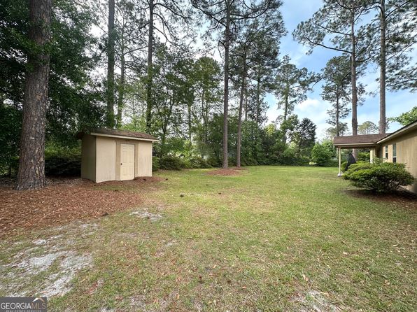 1504 Iris St, Adel, GA 31620
