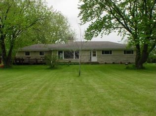 48W138 Welter Rd, Maple Park, IL 60151