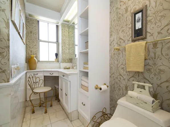 170 West 74th Street image 8 of 9