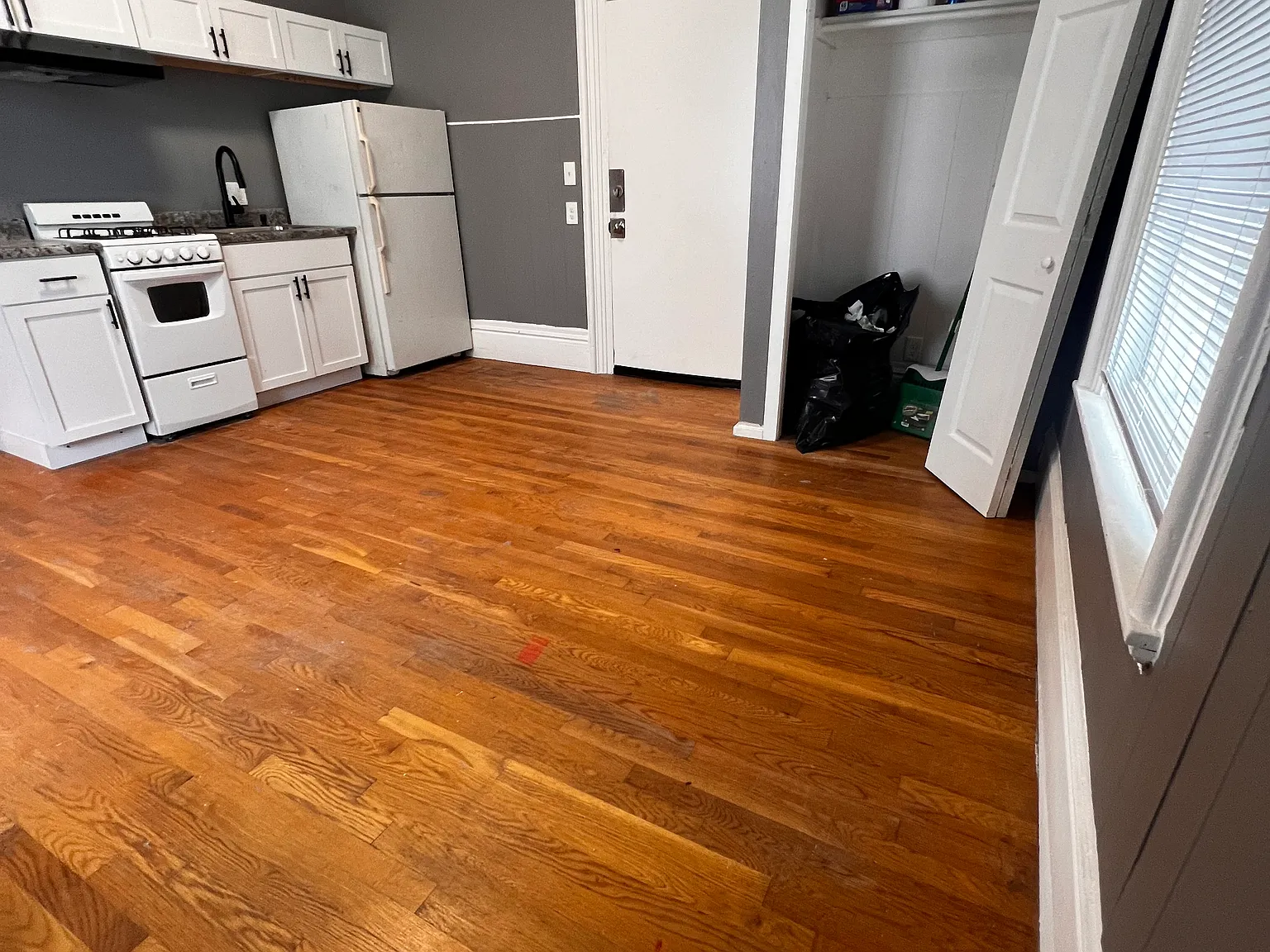 Studio, $1,750 — Photo 2