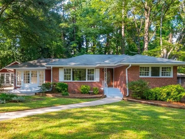 1392 Lively Ridge Rd, Atlanta, GA 30329