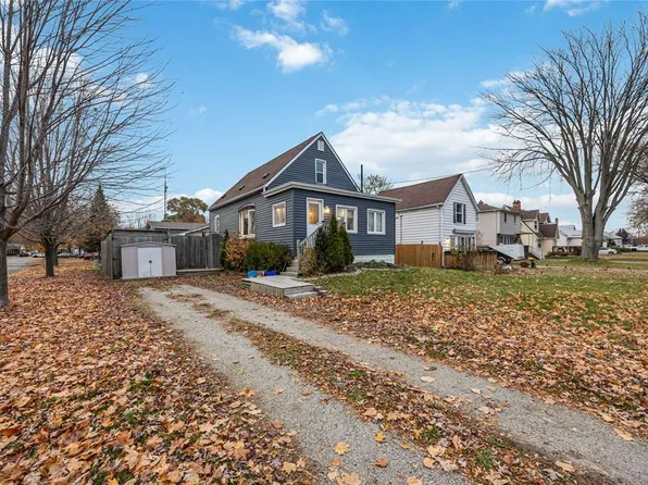 856 Devine St, Sarnia, ON N7T 1X5