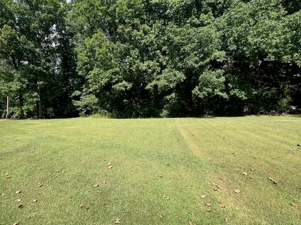 Shelby Ln, Bolivar, TN 38008