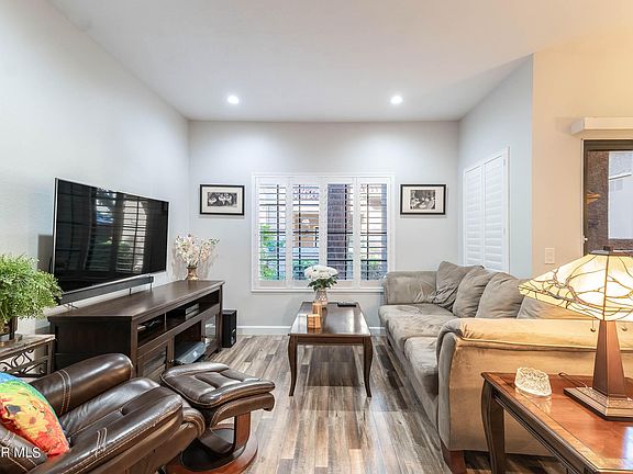3rd image of 2384 Archwood Ln Unit 11
