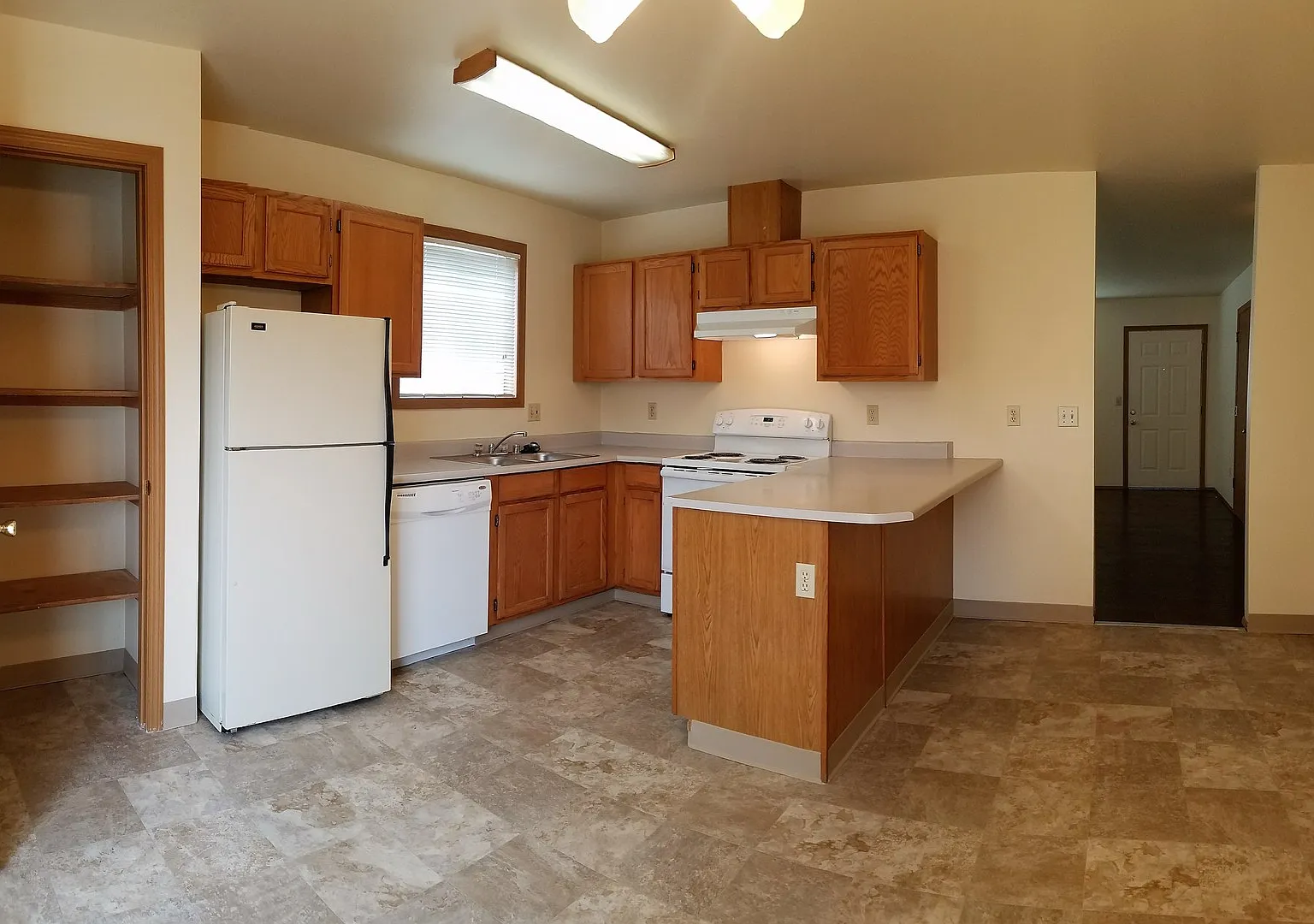 SA Audrey Ellen Court — Photo 2
