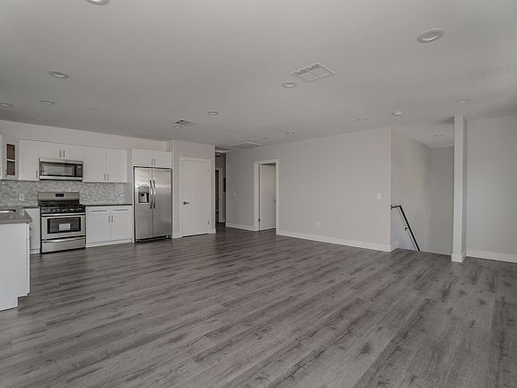 2nd image of 3915 Brighton Ave #1/2