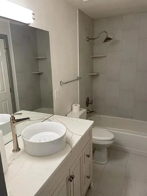 2 bed, 900 sqft, $1,800 — Photo 4