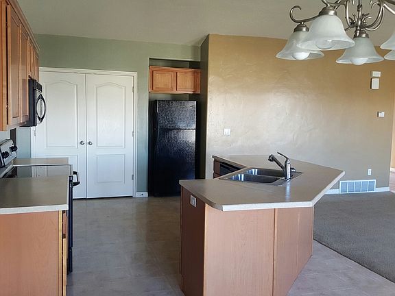 2nd image of 1272 S Meadow Run