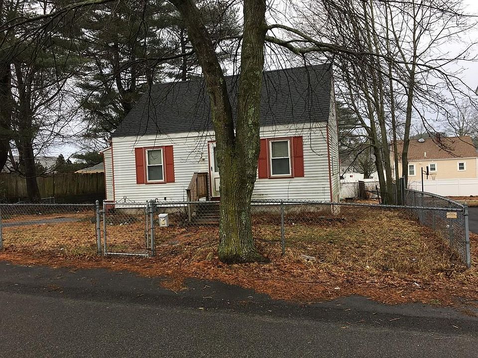 2nd image of 40 Ewing Dr