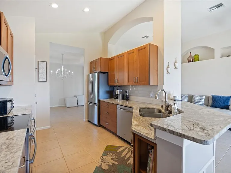 4604 Club Dr #B202 — Photo 16