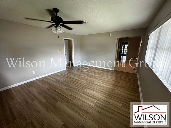 3rd image of 352 Elkhorn Ct