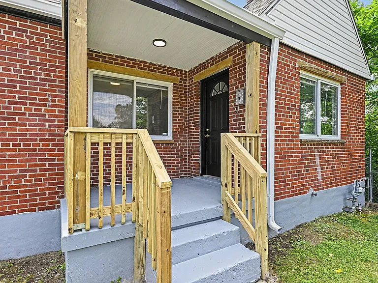 1780 Academy Pl — Photo 4