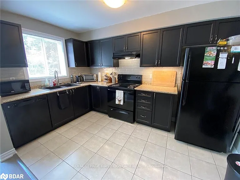 63 Sydenham Wls — Photo 7