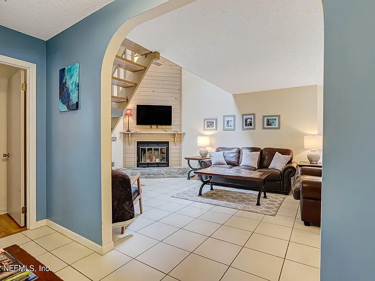 1756 Riley St — Photo 32