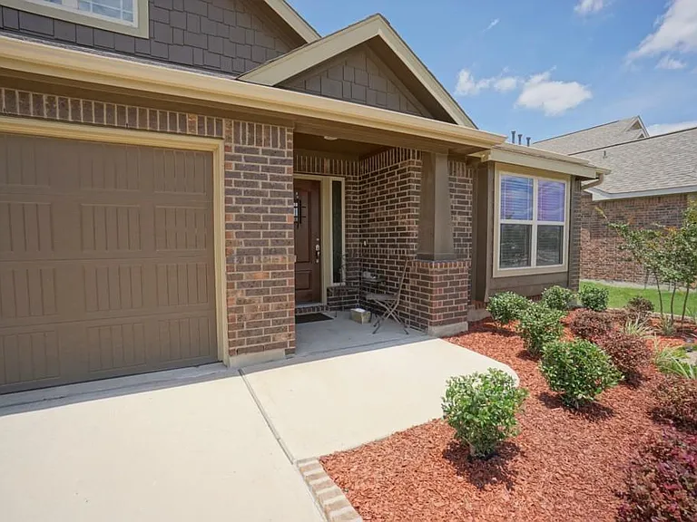 2908 Edwards Plateau — Photo 4