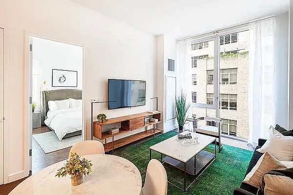 Rented by Lalezarian Properties | media 8