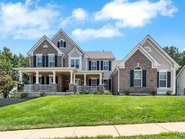 9217 Caddyshack Cir, Saint Louis, MO 63127