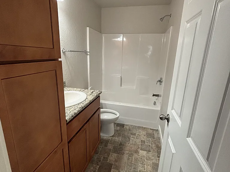 1427 Playford Ln — Photo 20