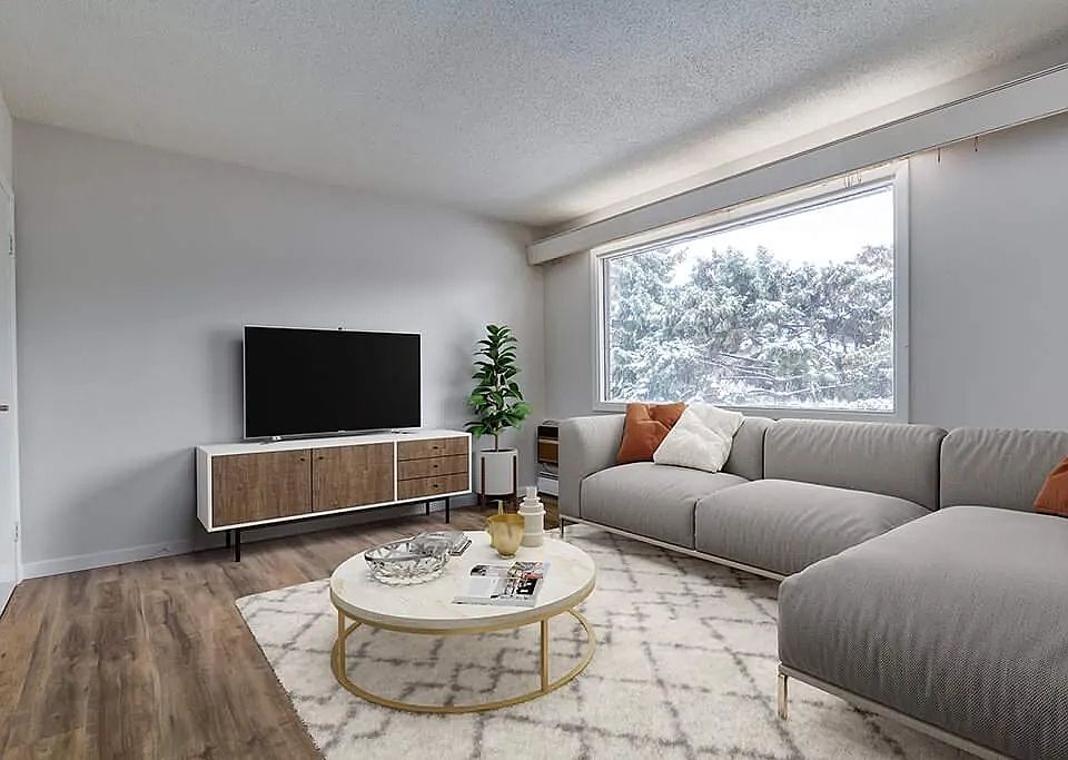 1st image of 393 Parkview Rd #1