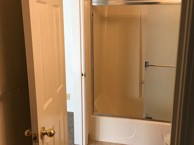 1129 Burton Dr — Photo 17