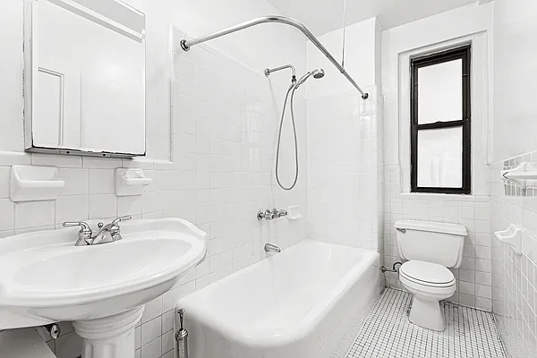 Rented by Compass | media 4