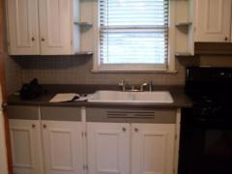 2nd image of 13 Raritan Ave