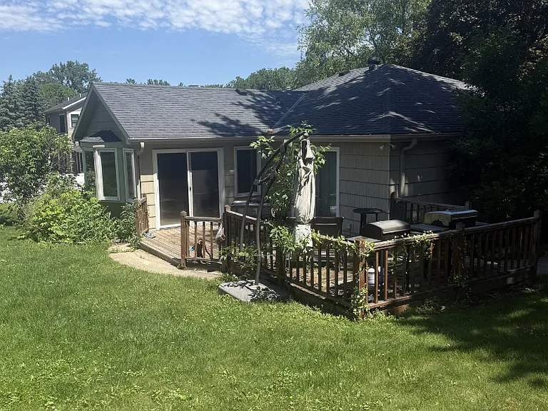 6208 Hillside Rd — Photo 2