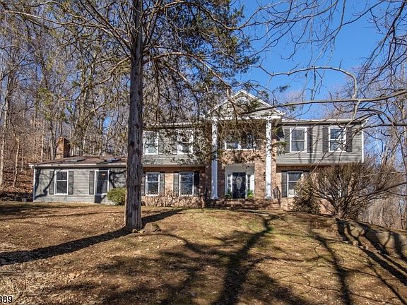 2nd image of 6 Rock Spring Rd