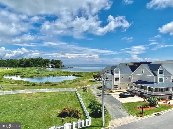 9236 Annapolis Ave, North Beach, MD 20714