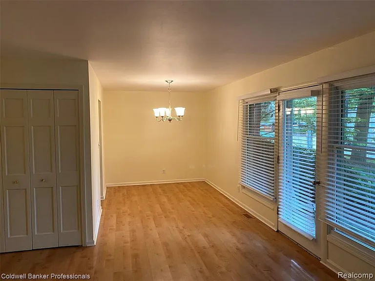 885 N Old Woodward Ave #15 — Photo 8