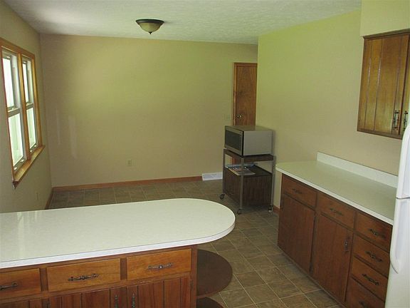 3rd image of 767 Pearman Ave
