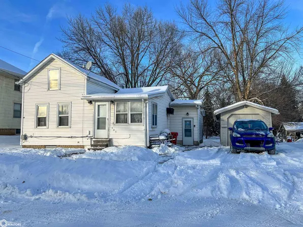 305 4th Ave NW, Hampton, IA 50441