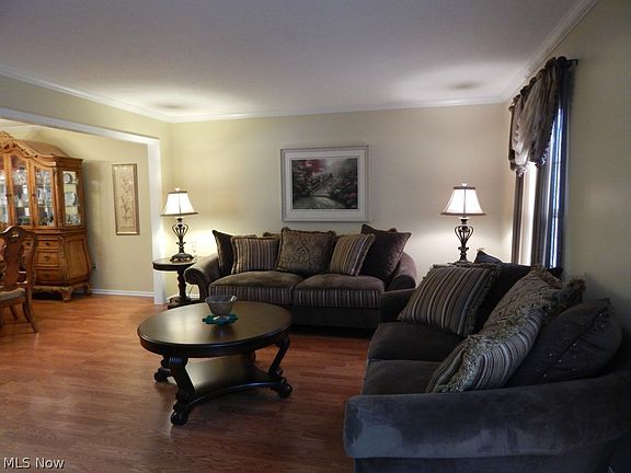 5th image of 17171 Greenwood Dr