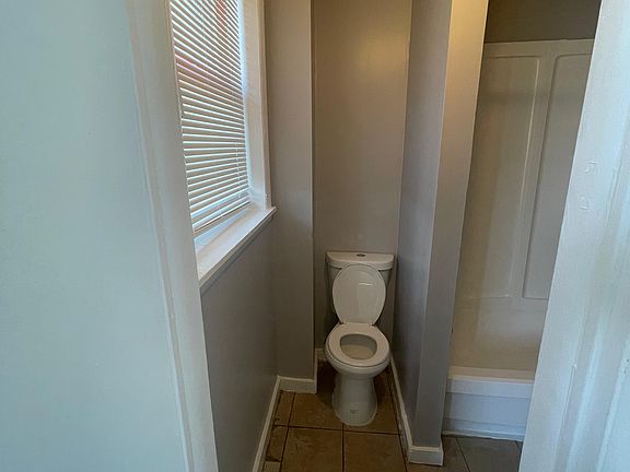 4th image of 292 W Main St APT 23