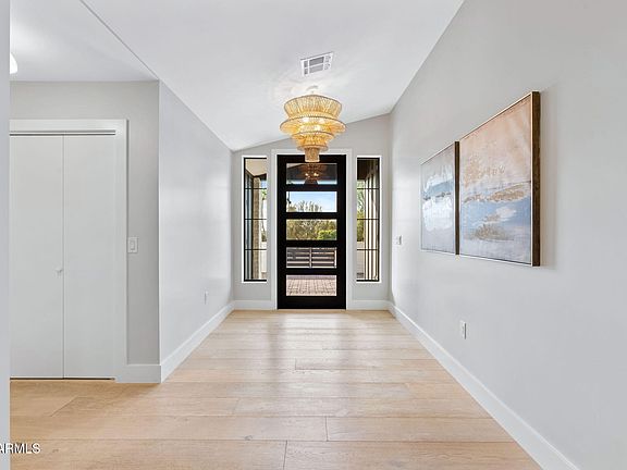 4th image of 3842 E SAN MIGUEL Avenue