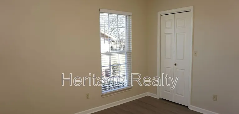 867 Westgate Dr — Photo 24