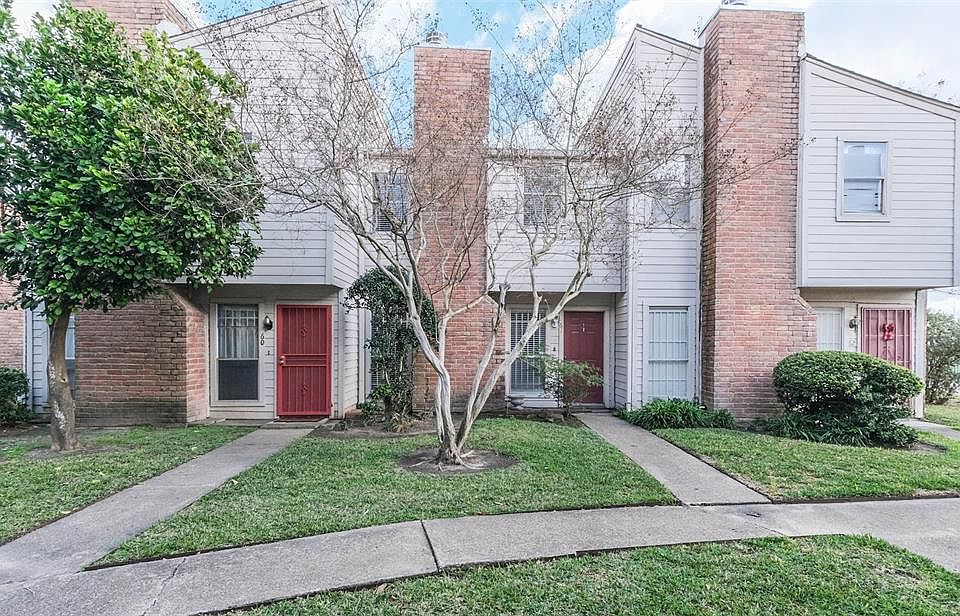 1st image of 3901 Woodchase Dr Unit 61