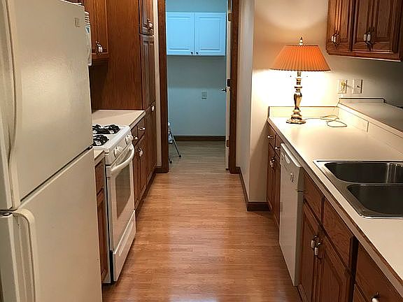 3rd image of 308 W Durbin Cir
