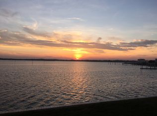 27 Gull Point Rd, Monmouth Beach, NJ 07750