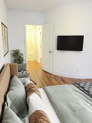 Rented by Kiess Realty, L.L.C. | media 16