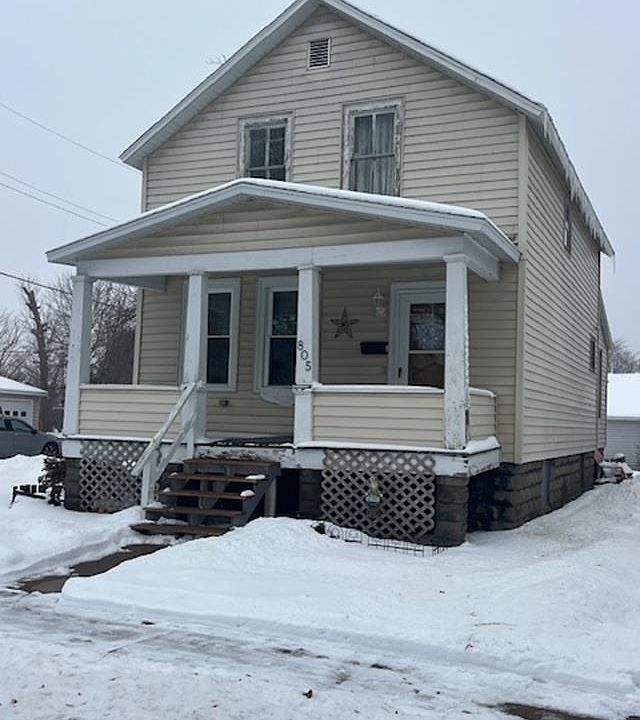 1st image of 805 2nd St